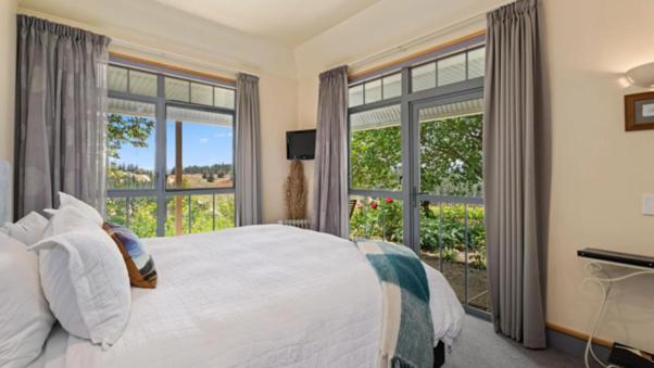 Hawkdun Rise Vineyard & Accommodation Alexandra Bagian luar foto
